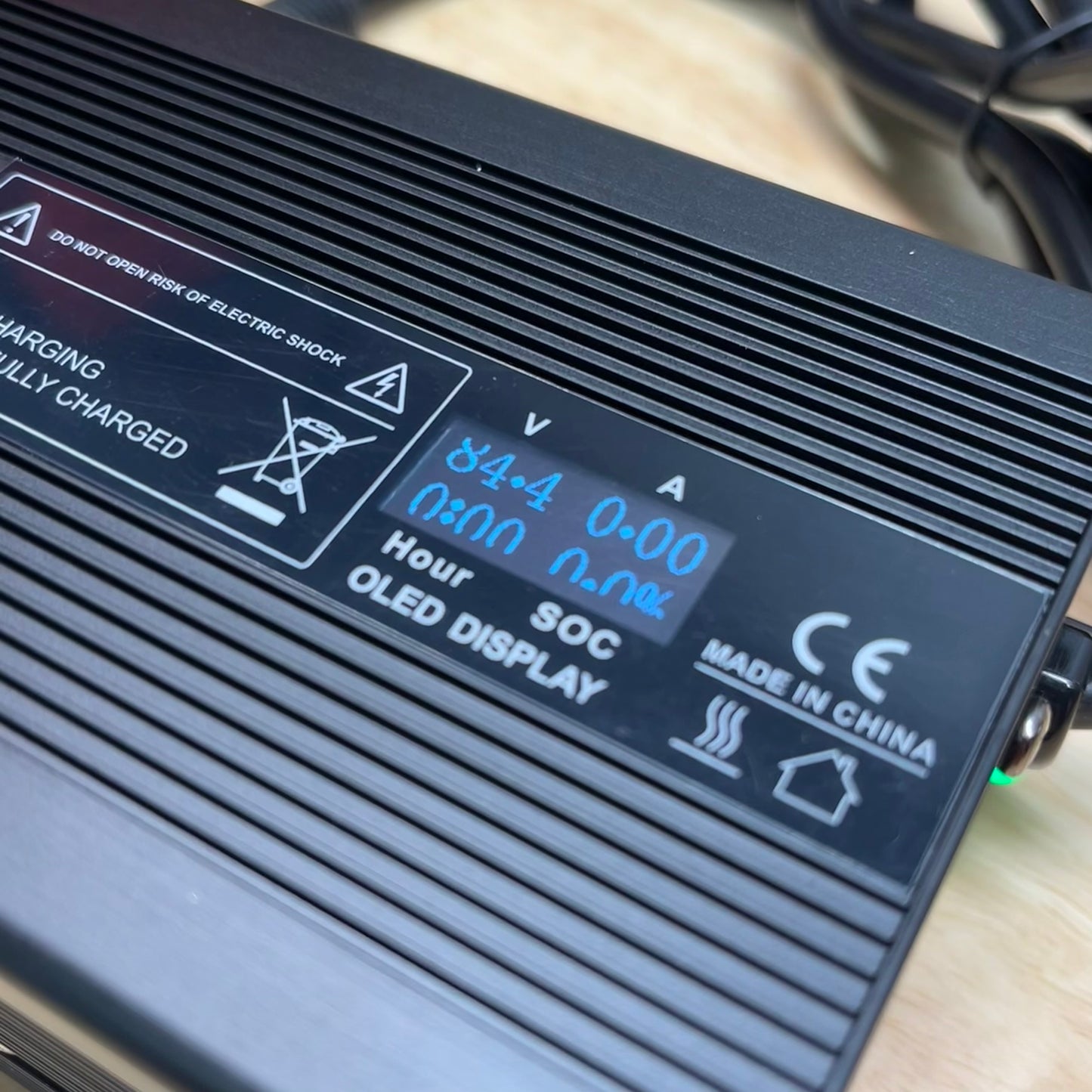 Smart Charger with OLED Display